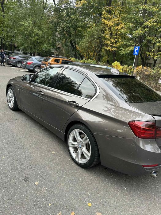 Bmw seria 3 f30 Model Luxury