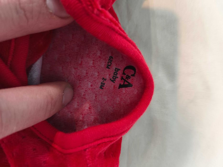 Hăinuțe sărbători, 56-62