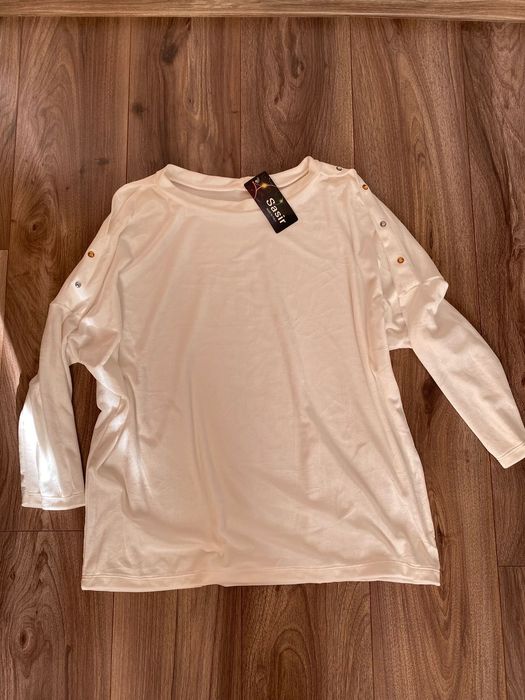 Lot haine damă 100 lei tot