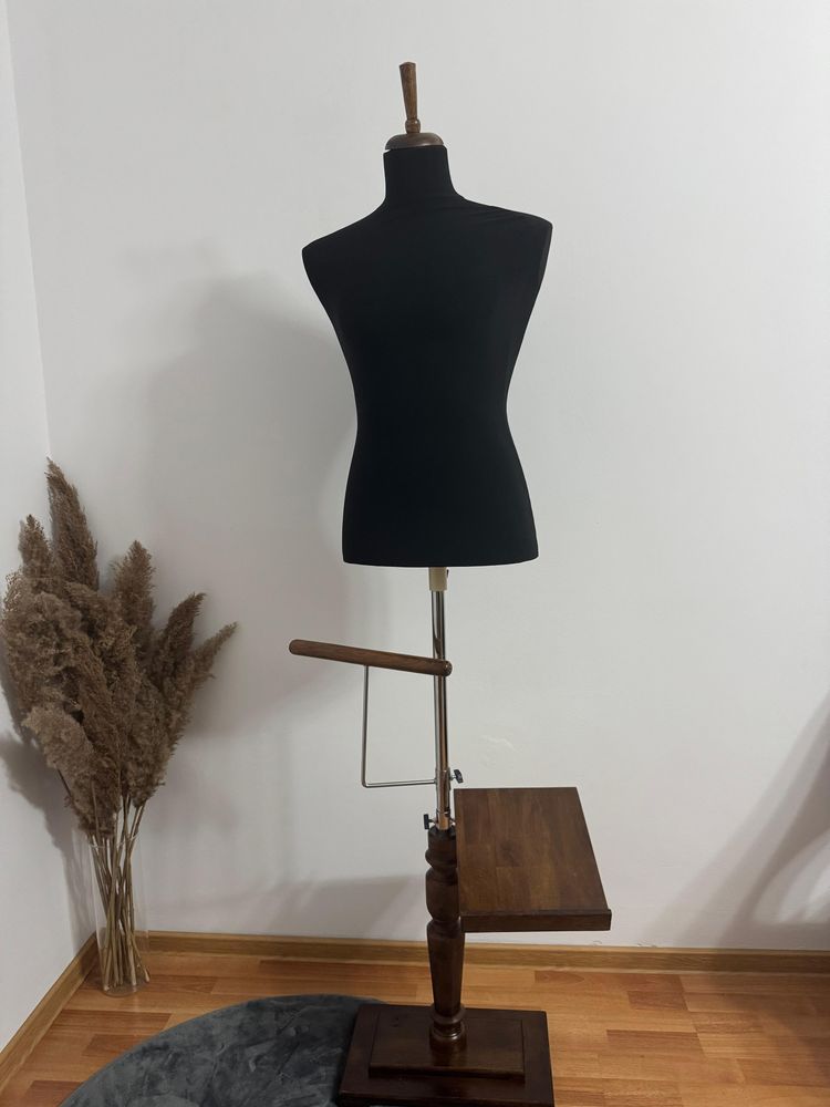 Bust manechin pentru costumatie nunta