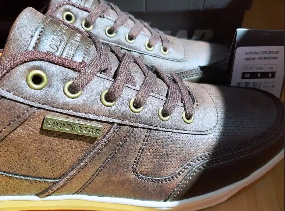 Vand Pantofi Sport Good Year 42 noi