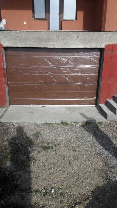 uși de garaj automate