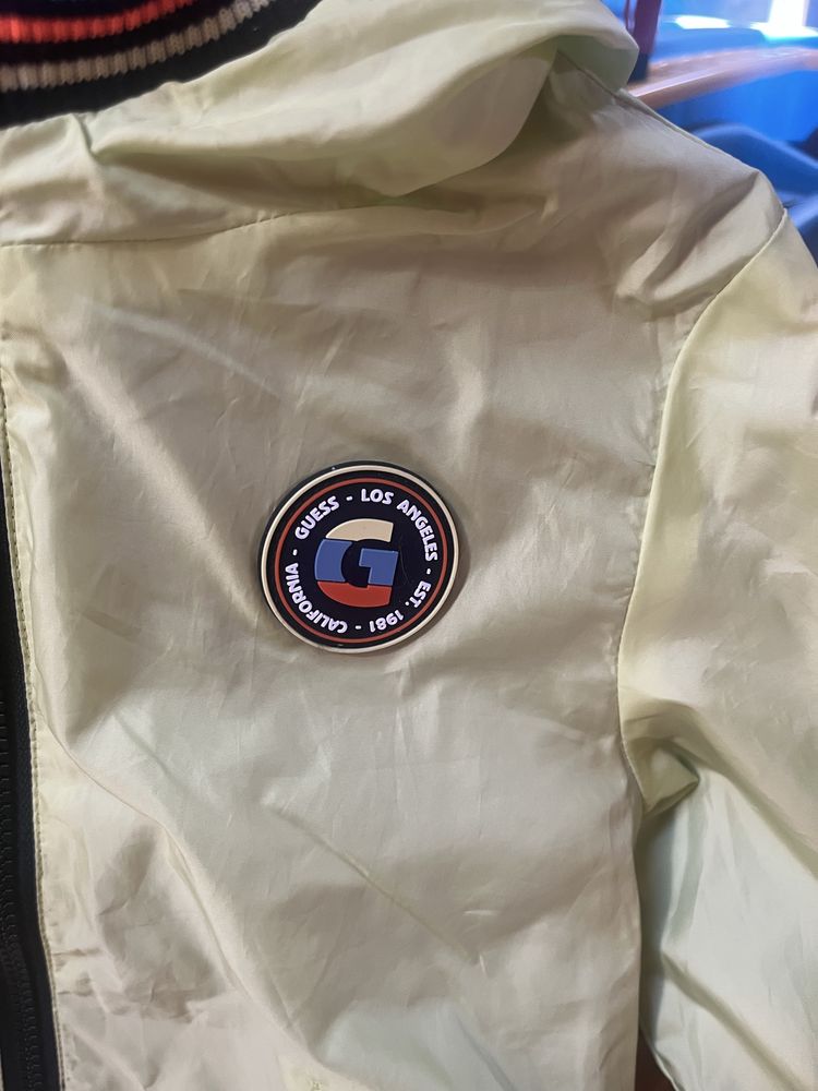 Двулицево детско яке Guess size : 5 years