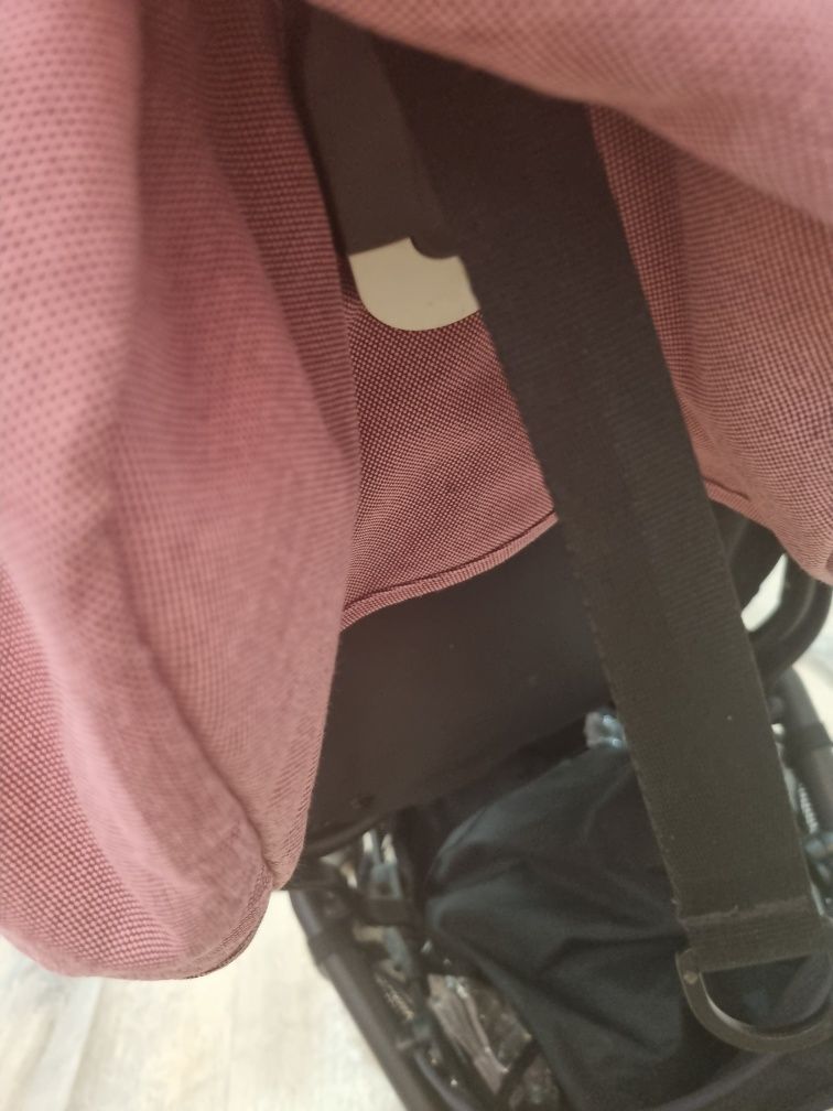 Количка Cybex Eezy S2