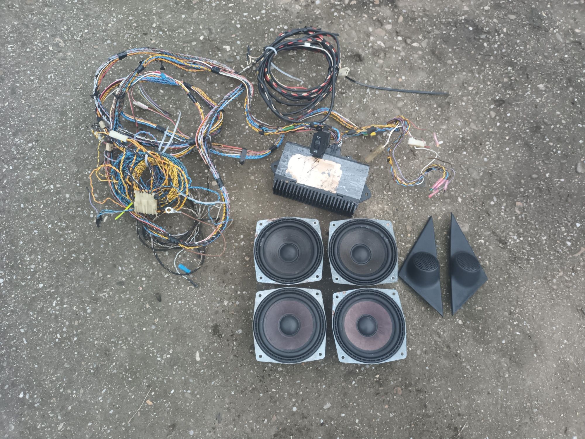 Sound system bmw e30 ursulet