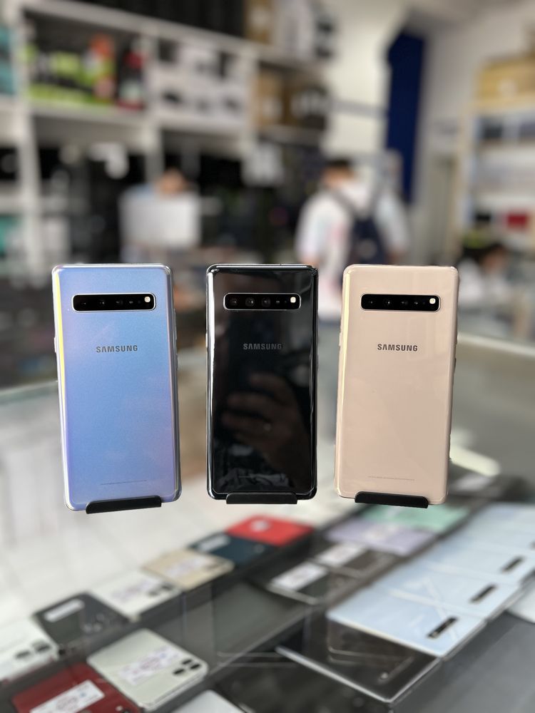 Продам Galaxy S10 5G в отличном  состоянии