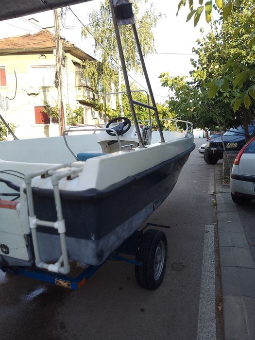 Лодка 4,5м на 1,9м
