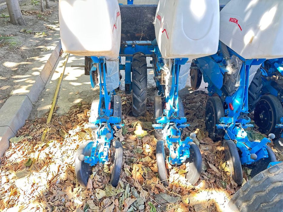 Semanatoare Prasitoare/Rapită  MONOSEM NG+M 16R/50