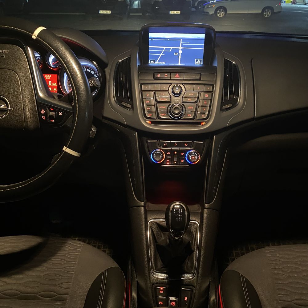Opel Zafira Tourer 7 locuri - noiembrie 2014