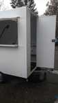 Magazin pe roti nou 2025 pret 2700 euro