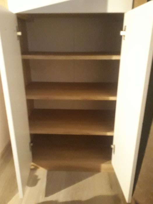 Vand comoda , in stare perfecta , import germania