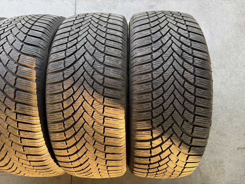 4бр. Зимни Гуми С Борд 235/55R/18 -BRIDGESTONE- DOT:3822- 5.7мм+5.3мм