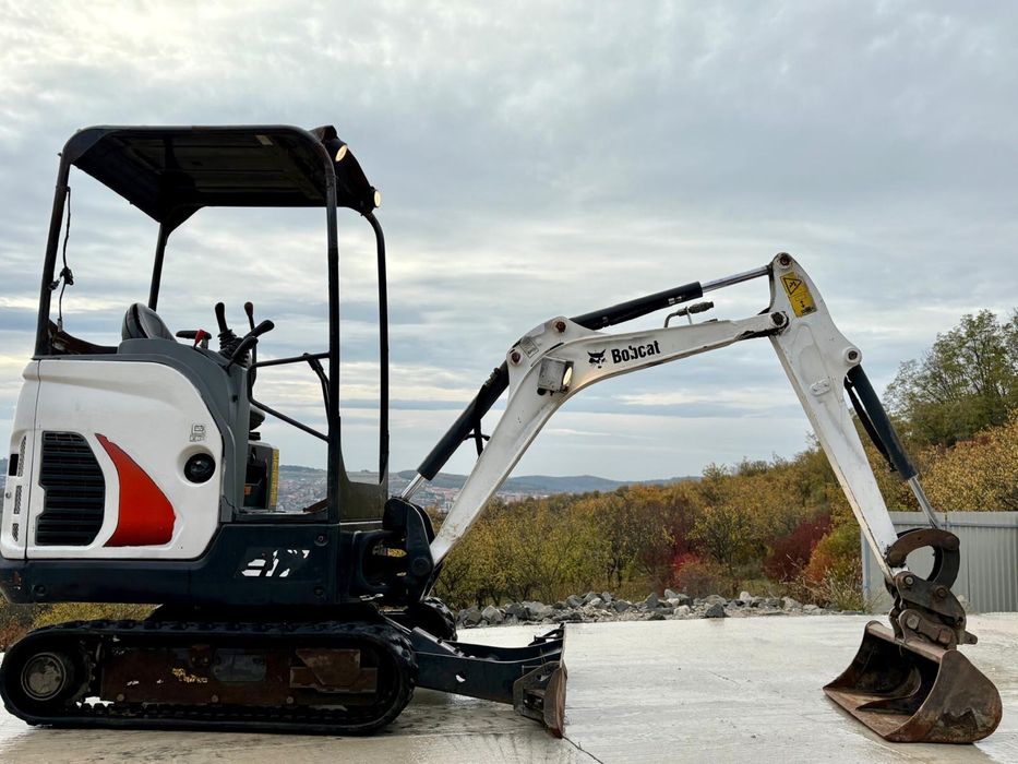 Miniexcavator Bobcat E17
