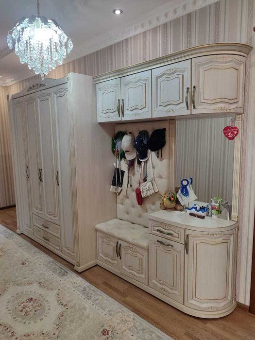 Прихожая 3,5м длиной в идеальном состоянии