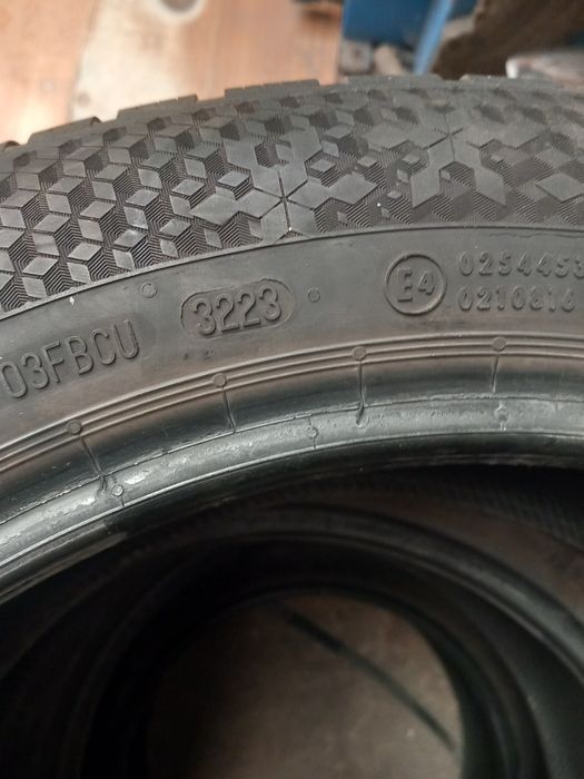 Anvelope de iarna 215 55 17