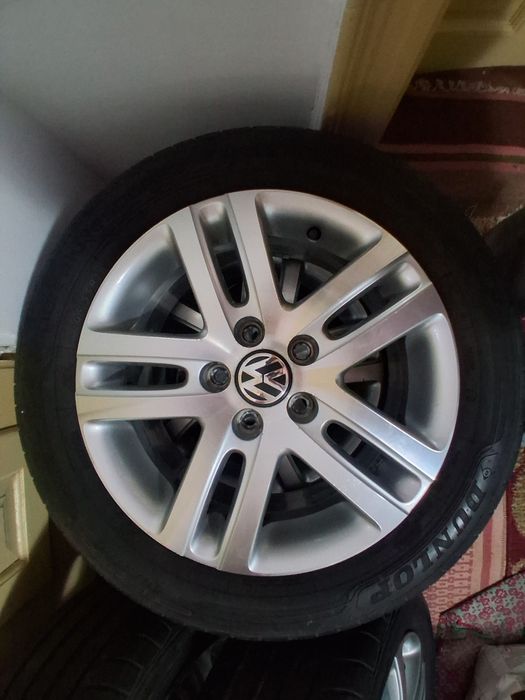Vand jante originale  de golf 6 pe 16