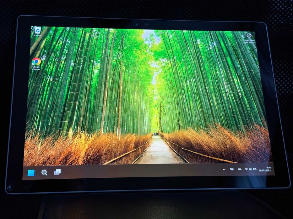 Таблет Surface Pro 4, i5-6300U, 8GB RAM, 256GB SSD, забележки