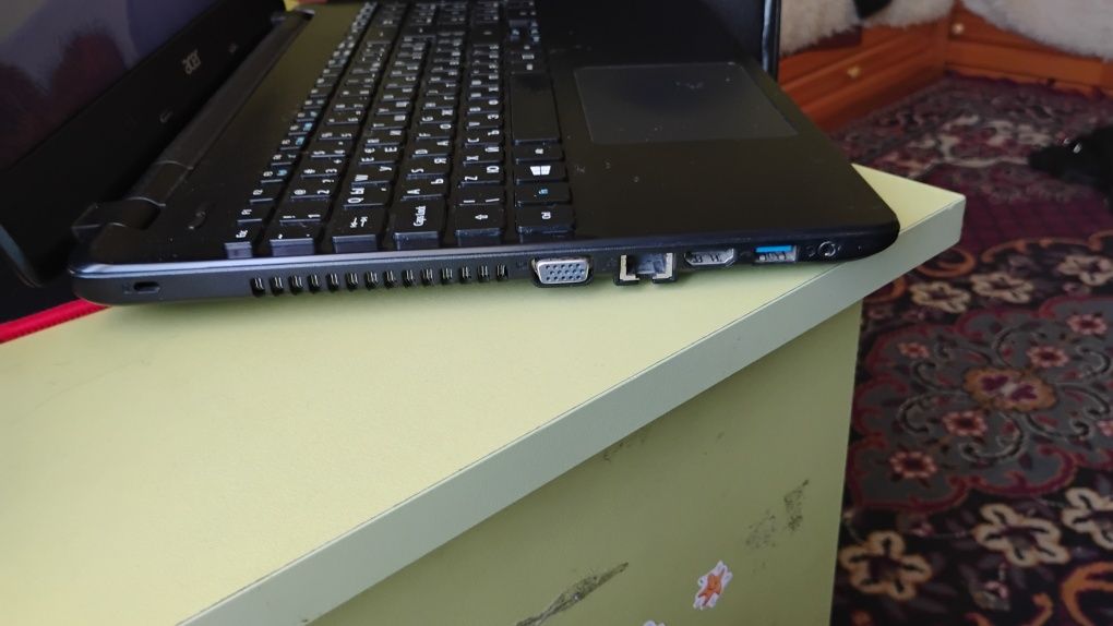 Предлагам Лаптоп Acer