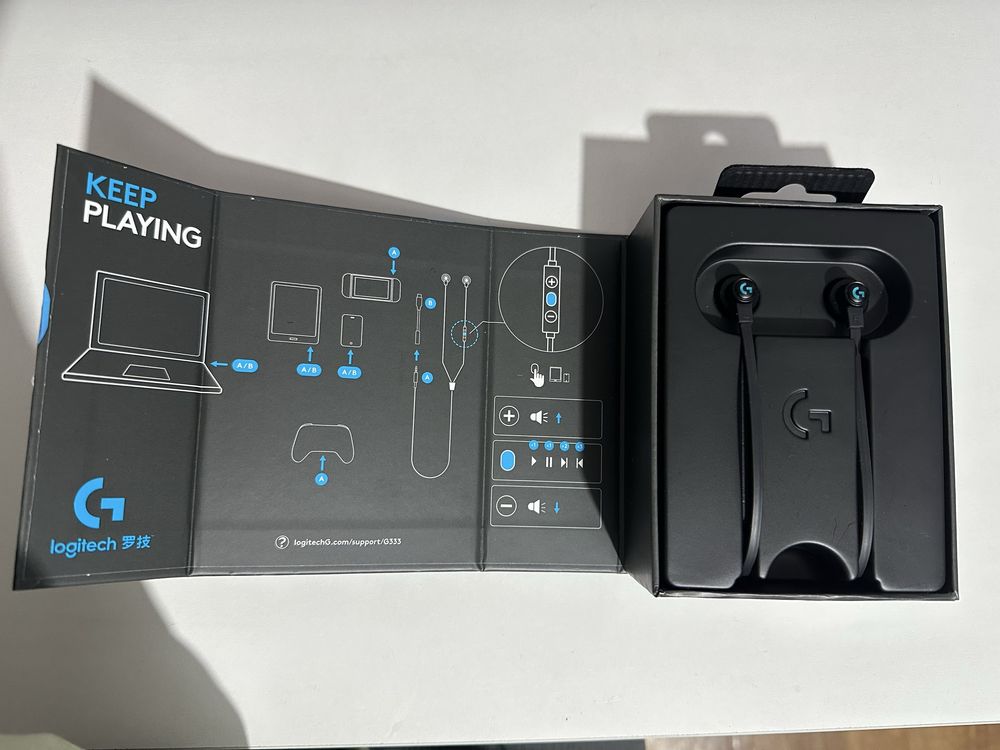 Срочно продам наушники Logitech