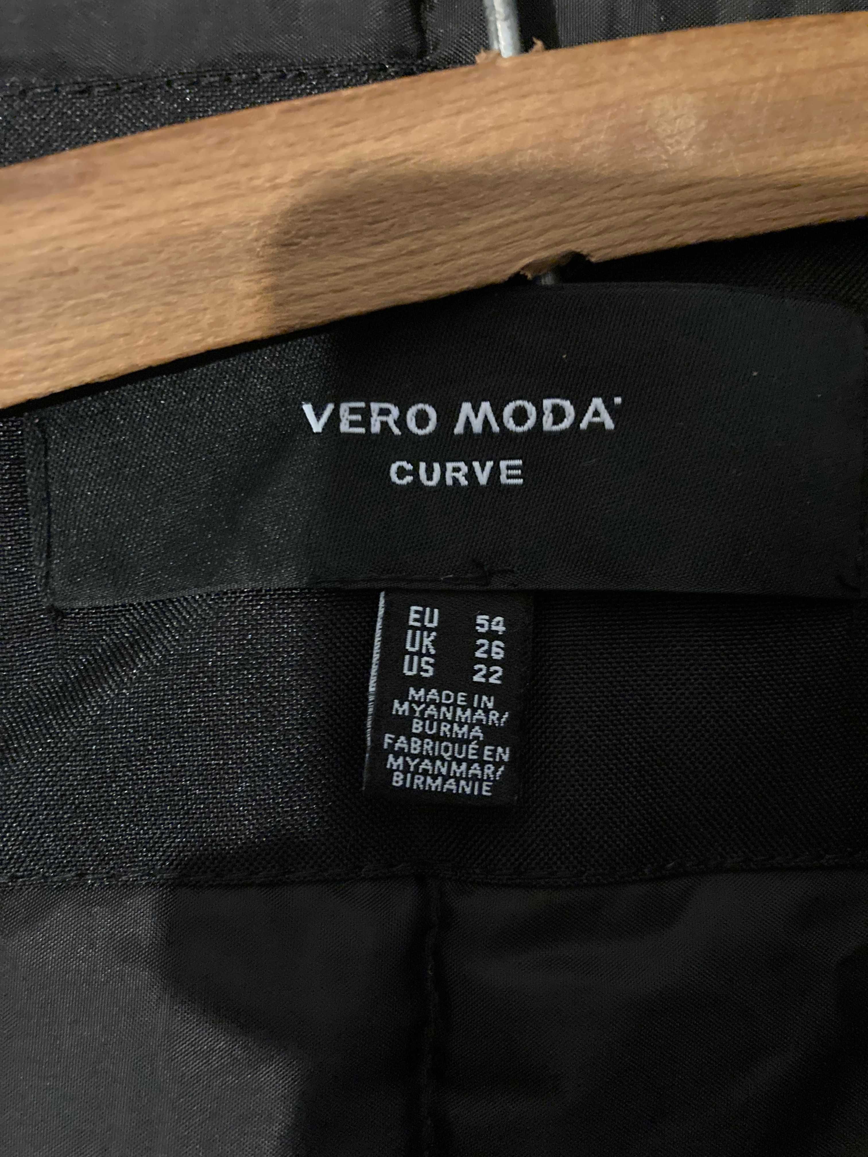 НОВА ХХL Дамска Парка Vero Moda Curve (54 размер)