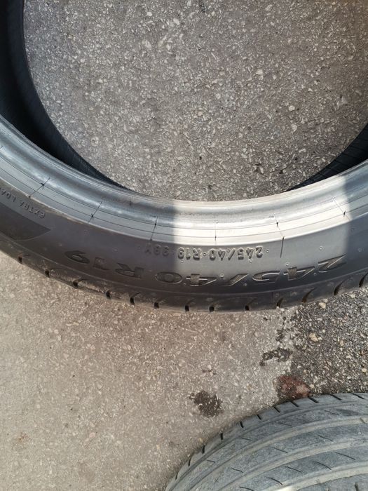 Продавам 4бр летни гуми Pirelli Powergy 245/40/19