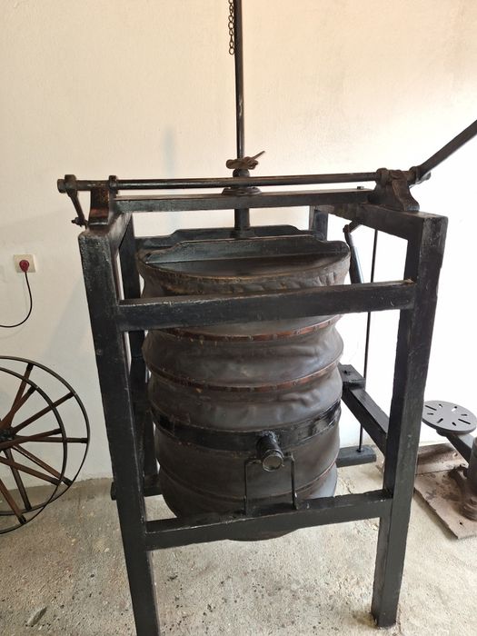 Vând set unelte fierar/covaci