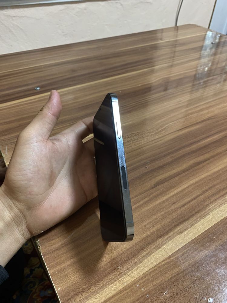 Iphone 12 pro …..
