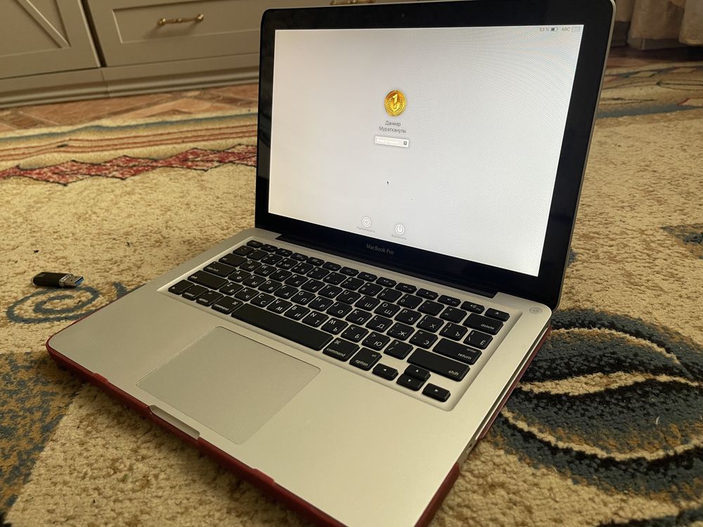 Продам MacBook Pro