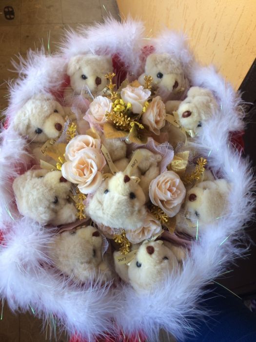 Цветы из мишек