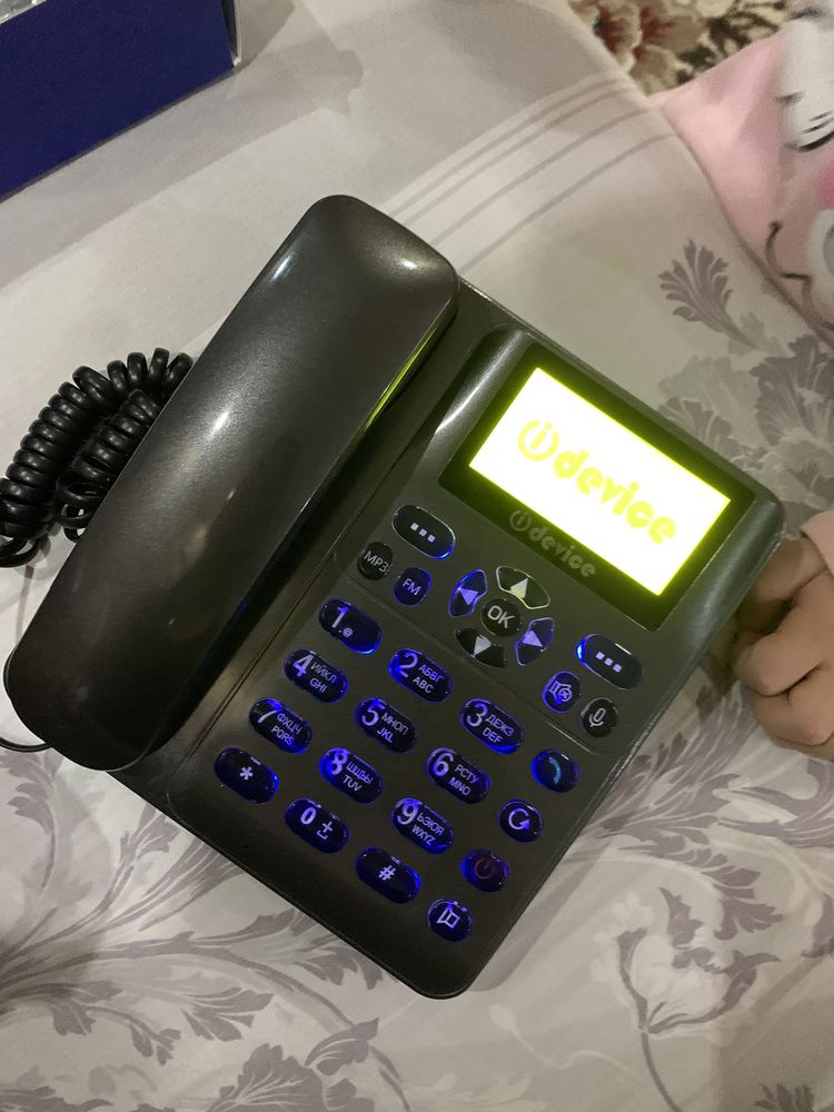 Телефон  GSM model Z610