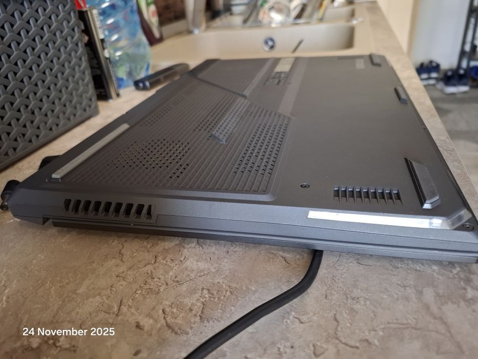 Laptop gaming Asus Rog G713QM