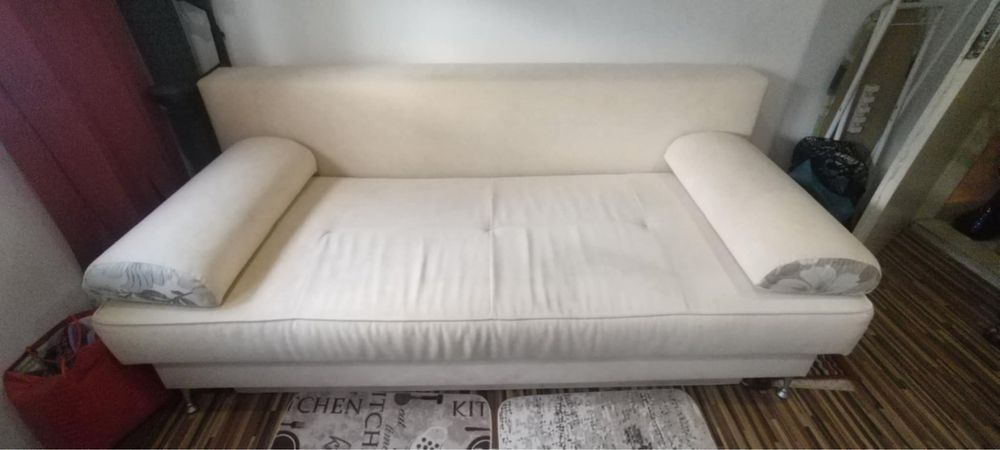 Диван с функция сън