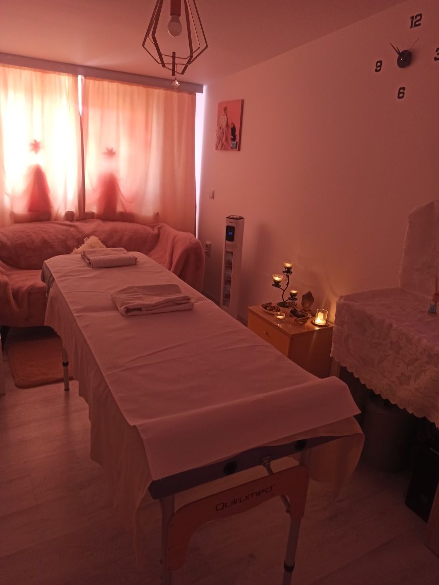 Masaj de relaxare  și terapeutic