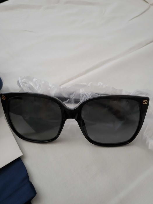 Gucci очила,чисто нови,оригинални,закупени са в Америка.