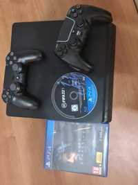 Play Station 4 Slim