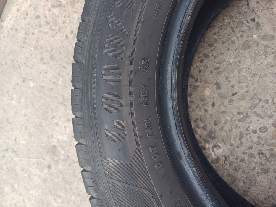 Anvelope vara 215 65 R 16 C Goodyear,transport gratuit in Iasi 100ei