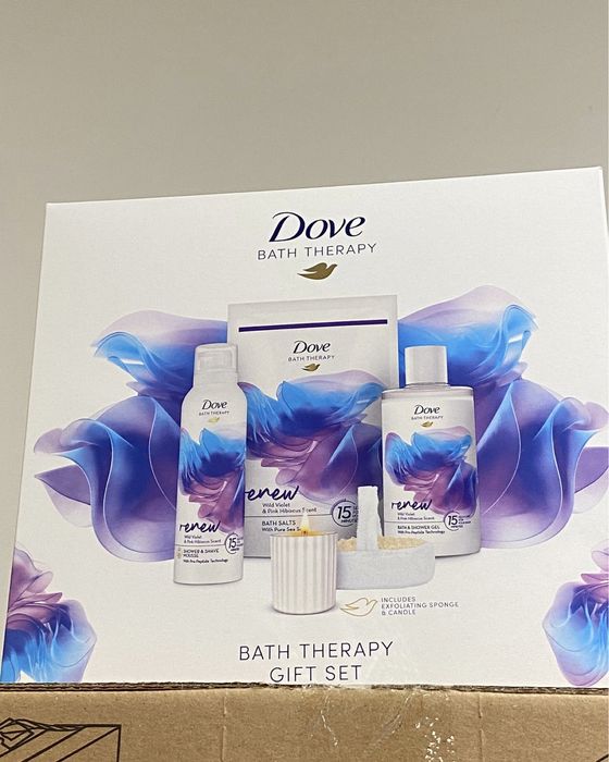 Dove Bath Therapy Gift Set