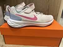 Маратонки Nike за спорт.