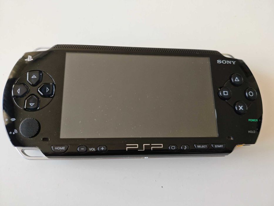 Sony PSP Playstation Portable - качени много игри