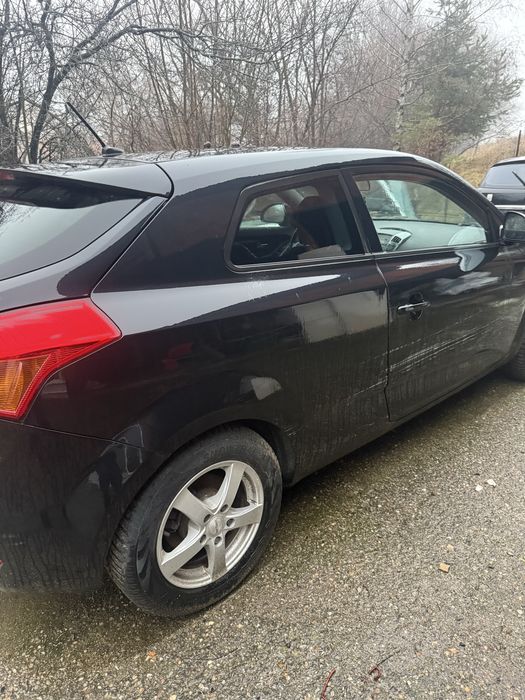 Продавам KIA CEED дизел