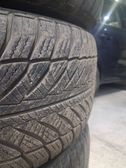 Cauciucuri goodyear 245/45/18