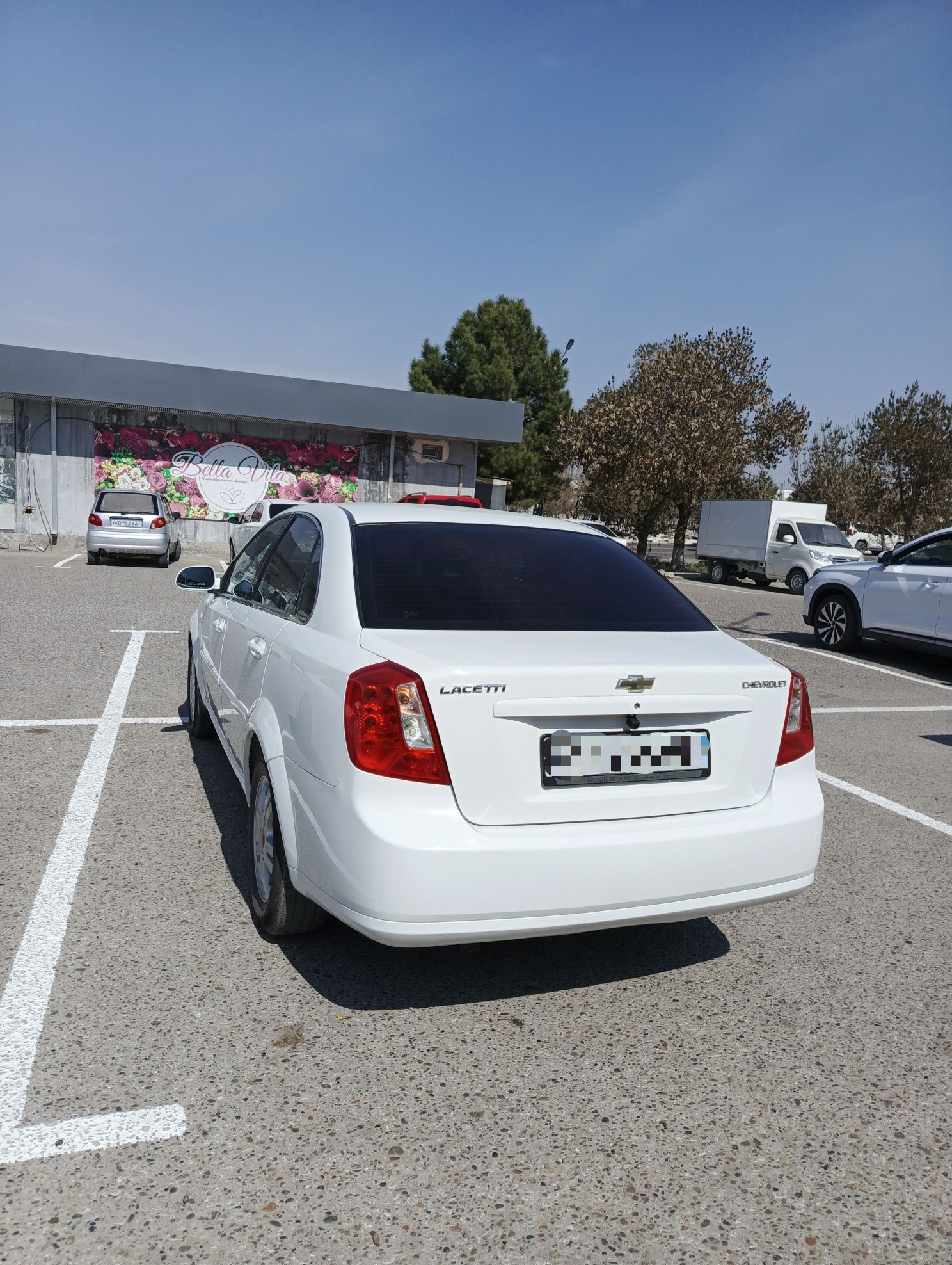 2013-yil Lasetti 1.8