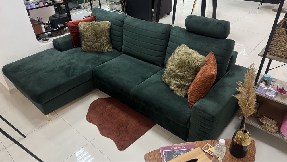 Диван триместен кадифе