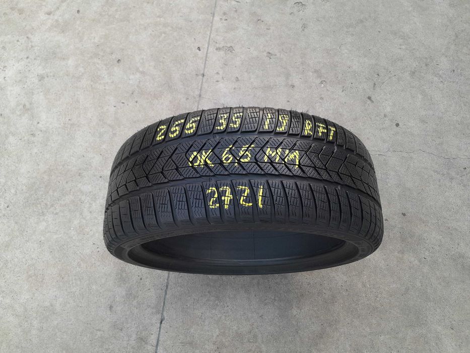 O anvelopa de iarna 255 35 19 pirelli sottozero 3 run flat 6,5 mm 2721