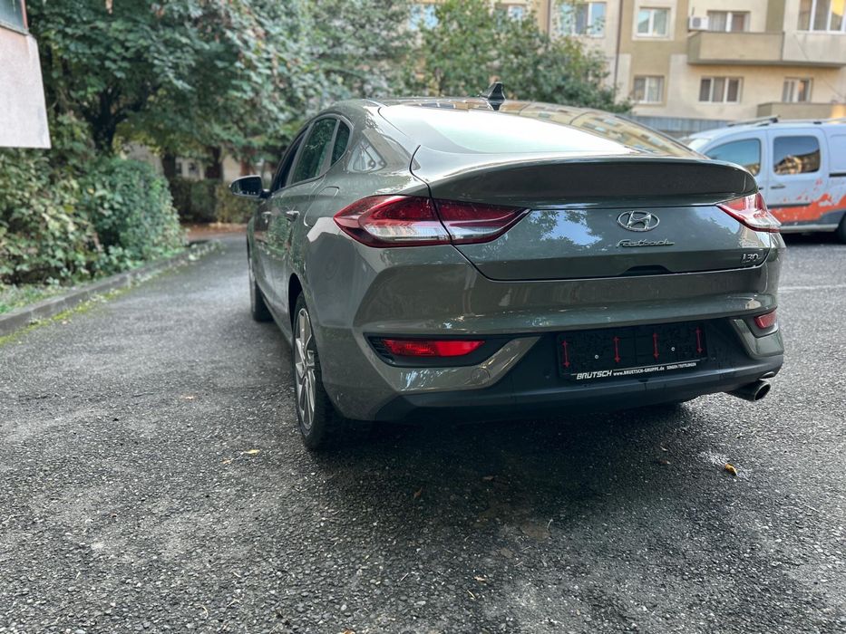 Vand Hyundai I30 fastback an 2020