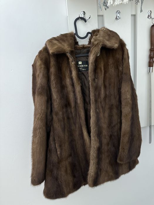 Продам норковую шубу