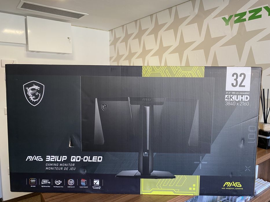 Gaming Monitor / MAG 321UP QD-OLED / 32 Inch / Nou Sigilat