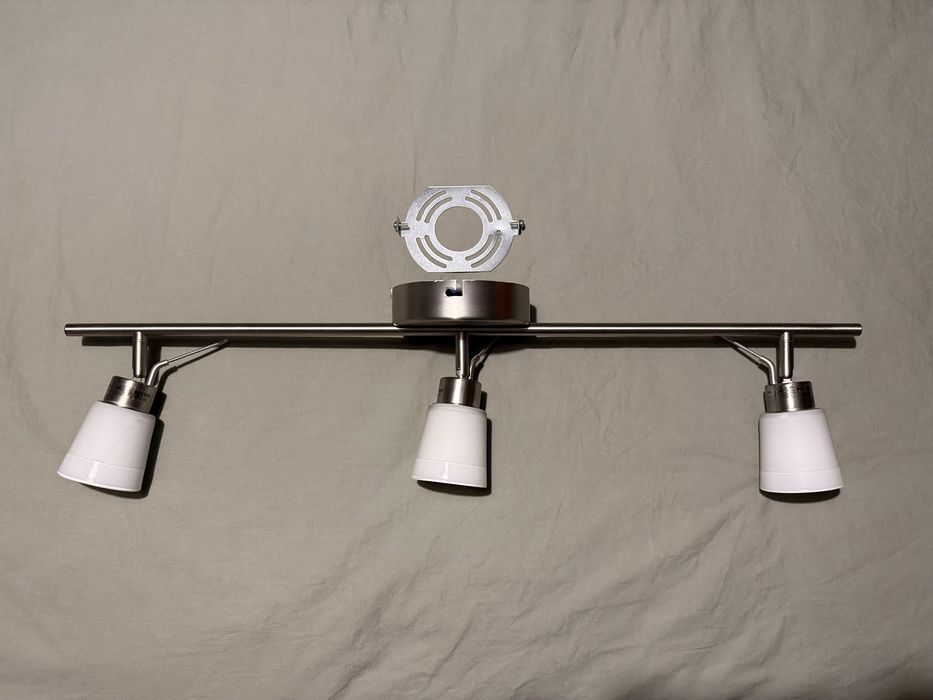 Спот Лампа за Таван с 3 спота