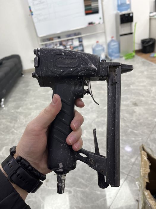 Продам пневмостеплер