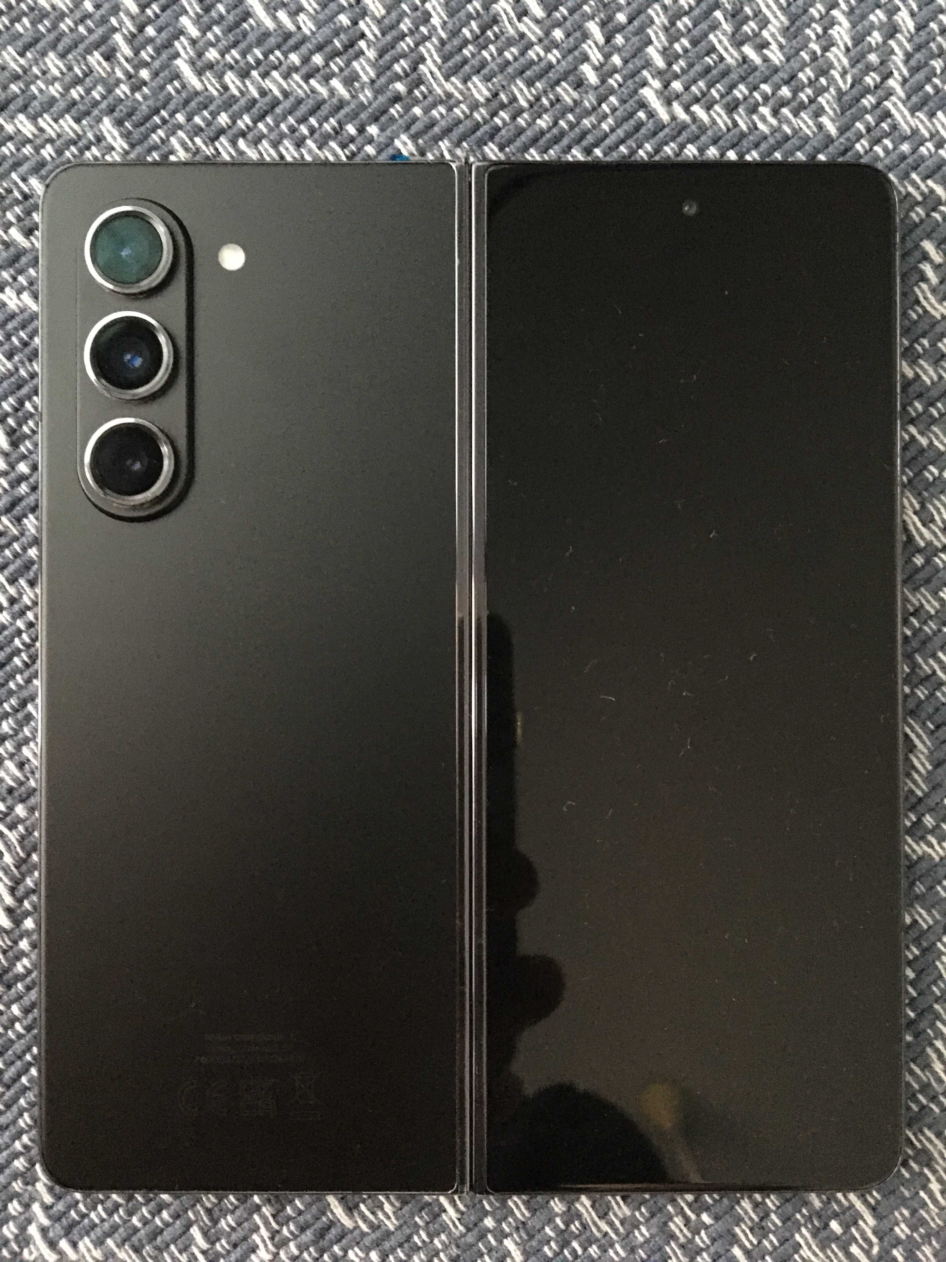 Samsung Galaxy Z Fold 5